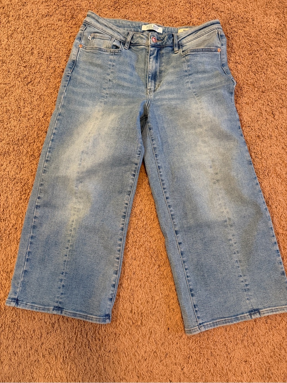 Judy Blue Light Blue Denim Wide Leg Cropped Jeans